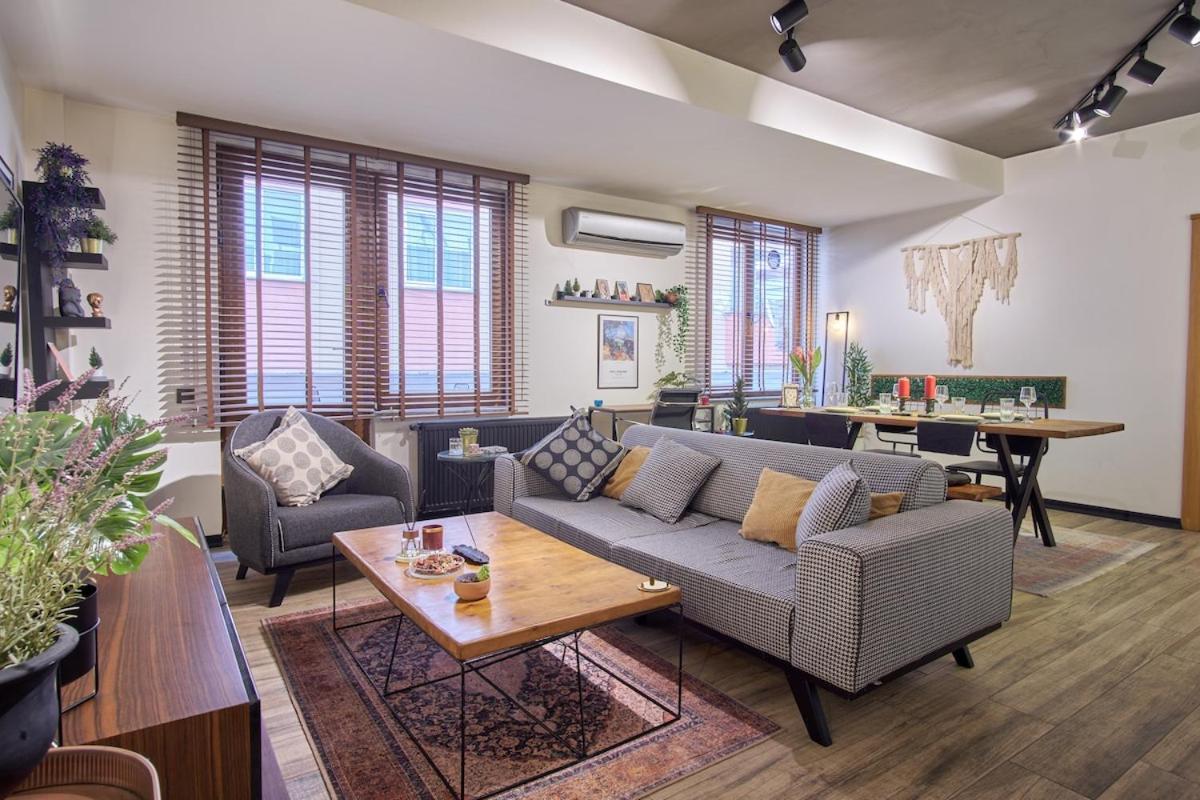 Lovely&modern Penthouse In The Heart Of Sisli!